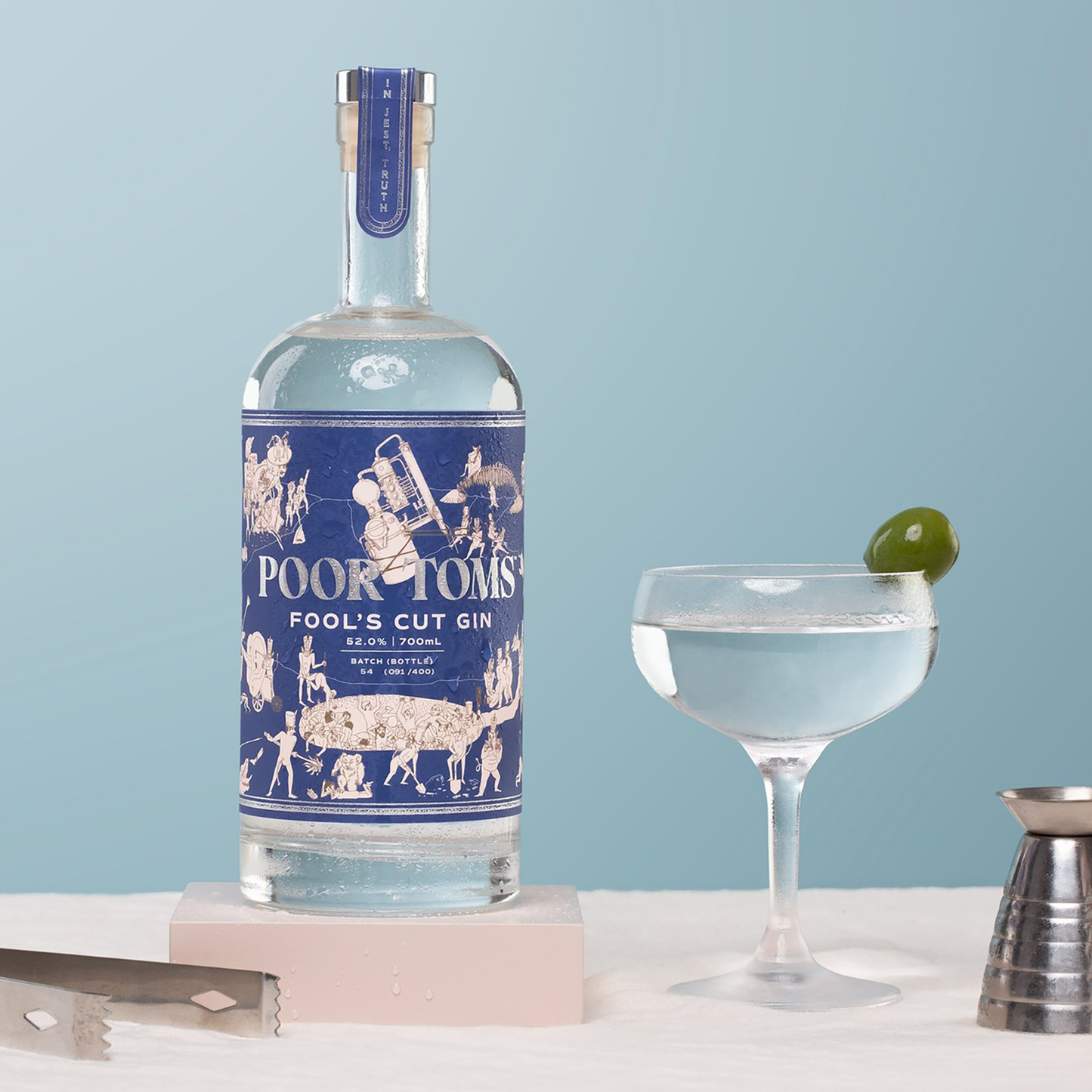 Poor Toms Fools Cut Gin 700ml - CBD Cellars