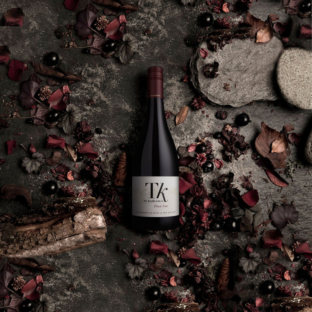 Te Kairanga Estate Pinot Noir 2022